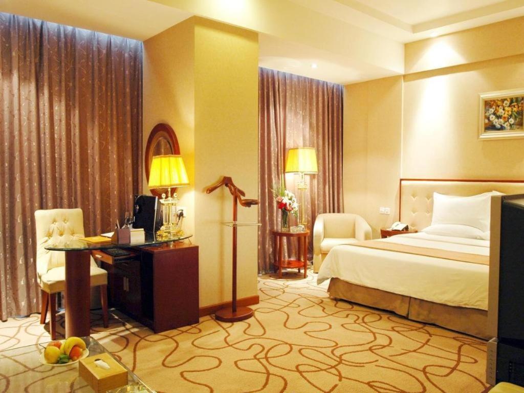 Nanchang Galactic Peace International Hotel Zewnętrze zdjęcie