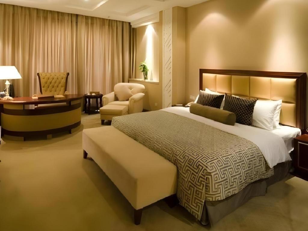 Nanchang Galactic Peace International Hotel Zewnętrze zdjęcie
