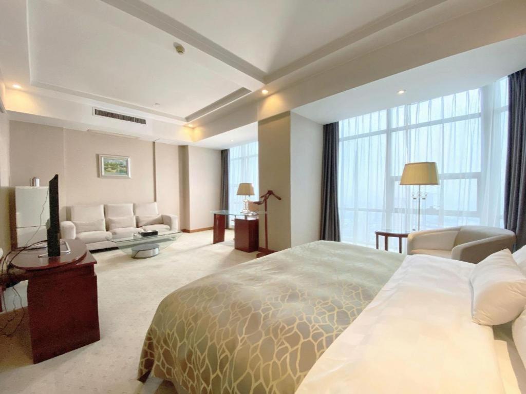 Nanchang Galactic Peace International Hotel Zewnętrze zdjęcie