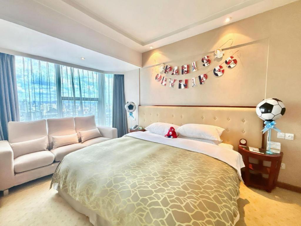 Nanchang Galactic Peace International Hotel Zewnętrze zdjęcie